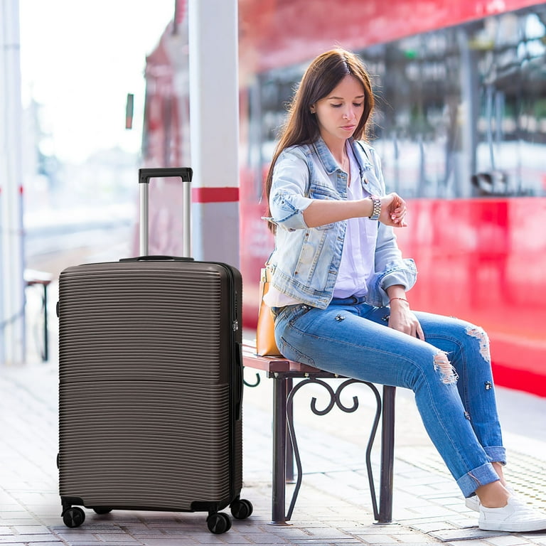 Hikolayae Hardside Spinner Luggage Sets in Coffee Brown, 3 Piece