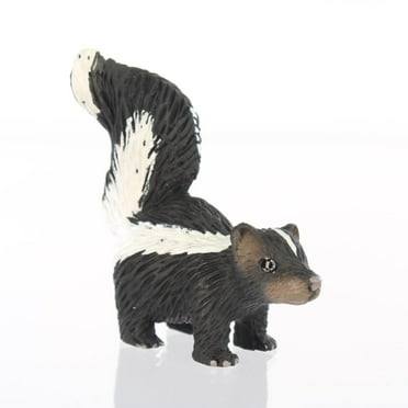 Skunk Miniature Figurine
