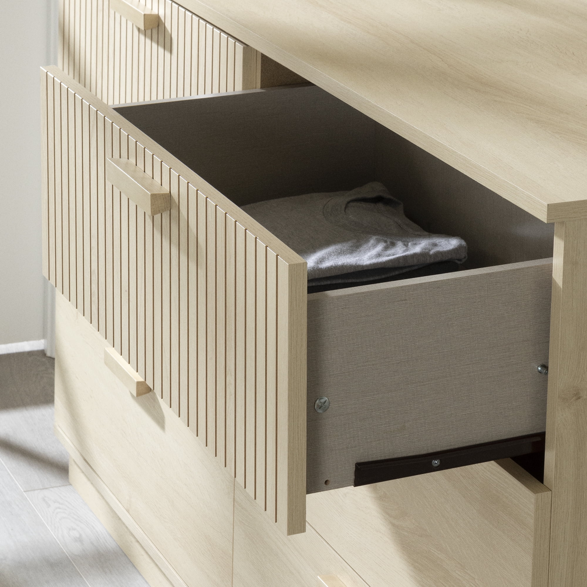 South Shore Noah 6-Drawer Dresser for Child, in Bleached Oak