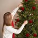 thumbnail image 4 of Adornos de bolas de terciopelo, 6 piezas, 3,15 pulgadas, para árbol de Navidad, baby shower, primera Navidad, fiesta de cumpleaños de niña., 4 of 5