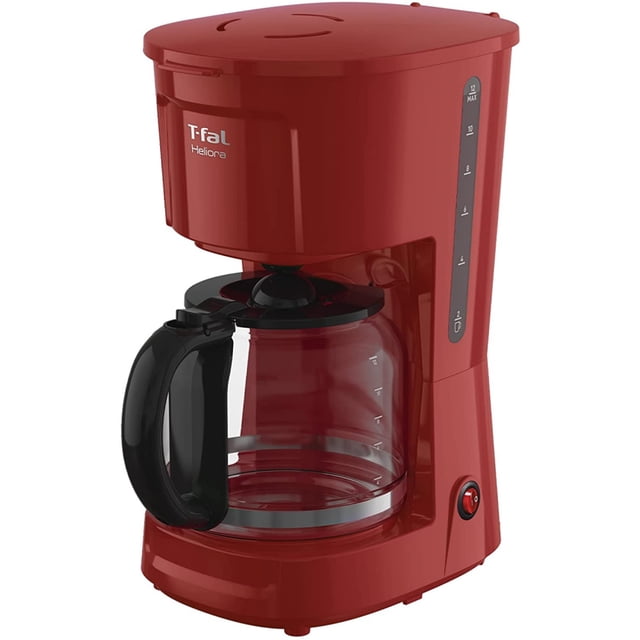 cafetera heliora t-fal 12 tazas roja cm1405mx cafetera de goteo roja con jarra de vidrio para 12 tazas, cuerpo plástico rojo, mango negro en la jarra, indicador lateral de nivel de agua y botón frontal; función antigoteo y filtro de agua integrado. Vista 3/4 frontal sobre fondo blanco. También es adecuada para preparar varias tazas en reuniones pequeñas.