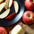 thumbnail image 3 of Marketside Sliced Sweet Apples, 24 oz, Pre-Cut (Fresh), 3 of 6