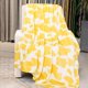 thumbnail image 1 of Manta amarilla para cama – Linda manta decorativa de forro polar suave para sofá – Regalos amarillo limón brillante para mujeres, niñas, adolescentes, cumpleaños de 50 x 60 pulgadas, 1 of 1