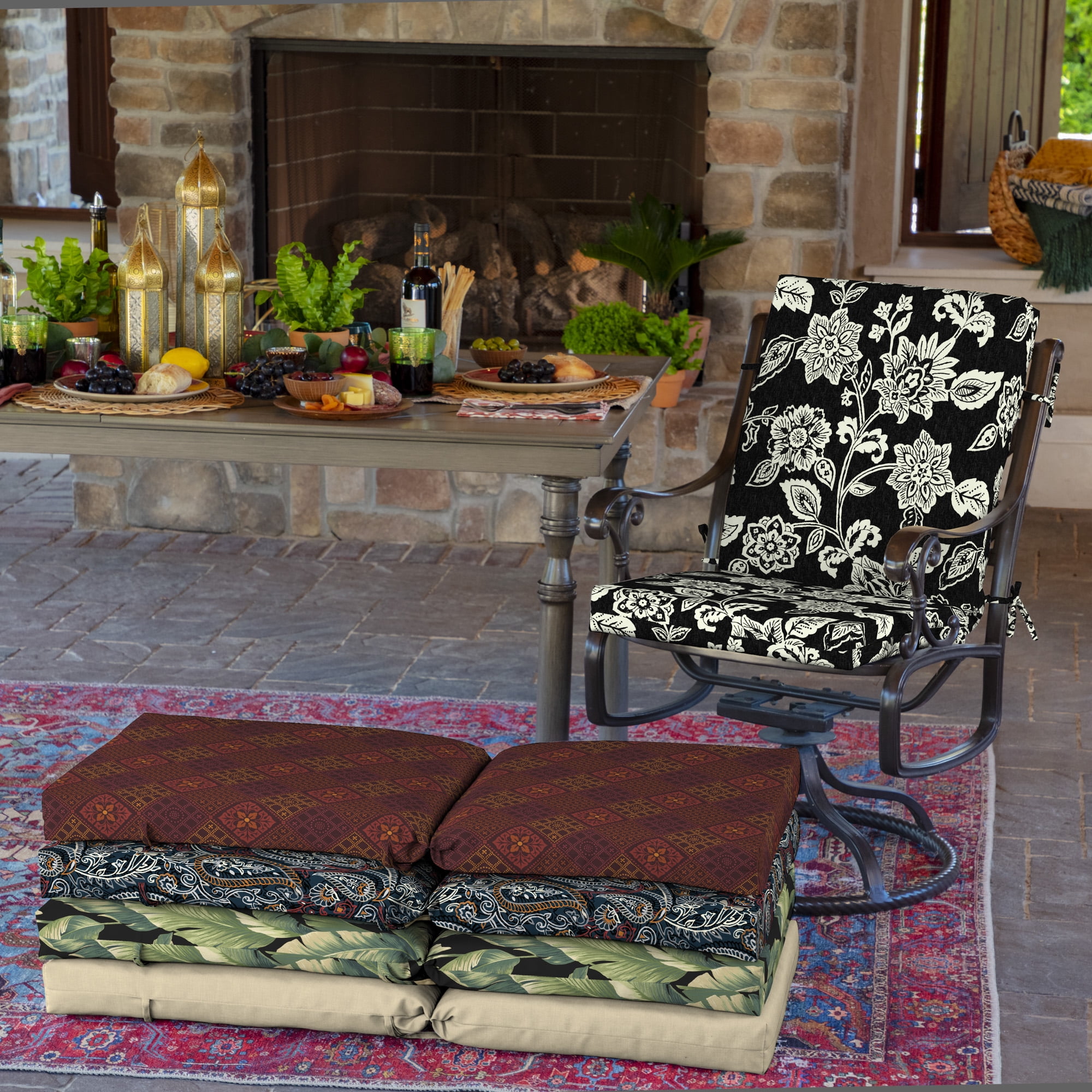 ARDEN Outdoor Dining Chair Cushion 20 x 20, Ashland Black Jacobean