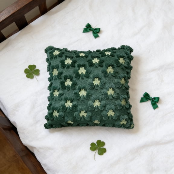 Meggemo Saint Patrick's Day Shamrock Plush Pillow Cover Soft Green Cozy Living Room Sofa Decorative Cushion Case Home Accent Irish Decor Festive