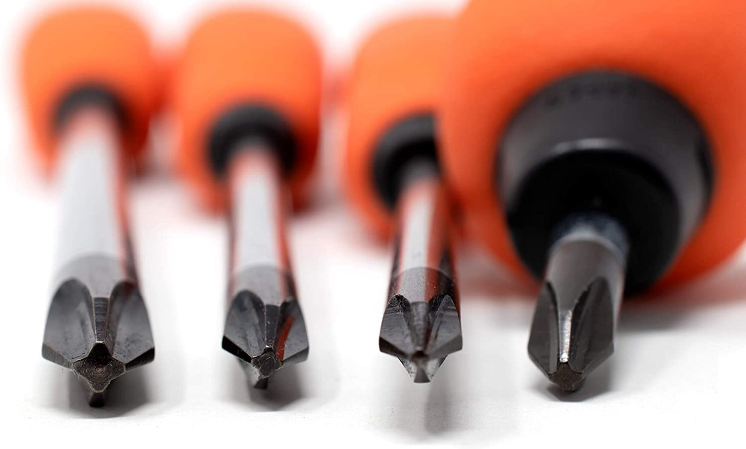 JIS (Japanese Industrial Standard) Screwdriver 4-Piece Set JIS No. #1, 2, Stubby #2, 3 Cross Point Soft Grip Rubber Handle Made in Japan Full-Size Full Tang Solid Shaft 0159-100/101/102/103