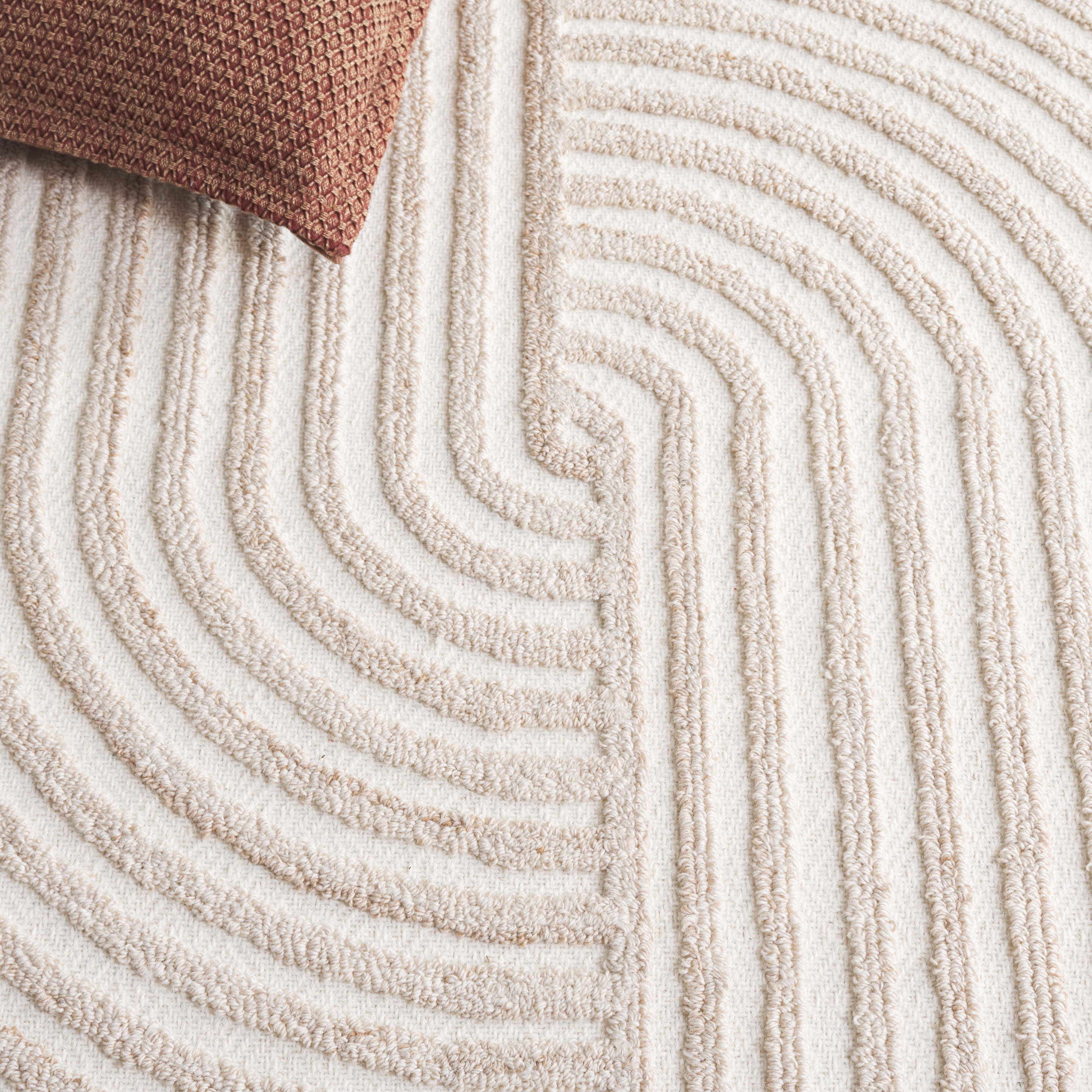 SAFAVIEH Southampton Austen Geometric Runner Rug, Beige/Ivory, 2'3" x 8'