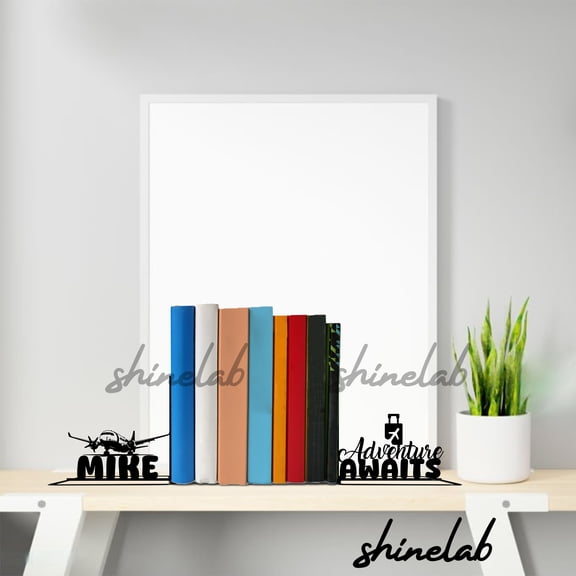Shinelab Airplane Metal Bookends, Custom Pilot Name Travel Gifts, Bookshelf Decor 12889