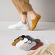 thumbnail image 1 of Calcetines tobilleros con parte inferior de toalla para hombre, de silicona de color sólido, antideslizantes, desodorantes, de algodón de color sólido, para primavera y verano, calcetines invisibles, 1 of 3