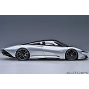 McLaren Speedtail Supernova Silver Metallic with Black Top and Suitcase Accessories 1/18 Model Car by Autoart