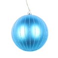 thumbnail image 1 of Adorno Navideño Bola Turquesa Mate con Brillo de Vickerman, 1 of 3