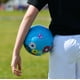 thumbnail image 2 of Balón de Fútbol Vizari Blossom azul y rosa Tamaño 5, 2 of 5