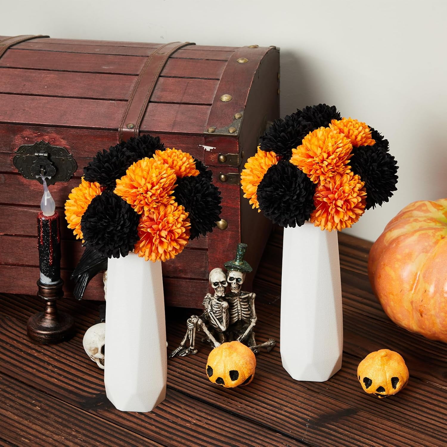 20 Pcs Mums Artificial Flowers, Fake Fall Flowers with 2 White Vases, Silk Chrysanthemum Centerpiece Table Decorations for Halloween, Gothic Wedding, Christmas, Home Decor, Black & Orange