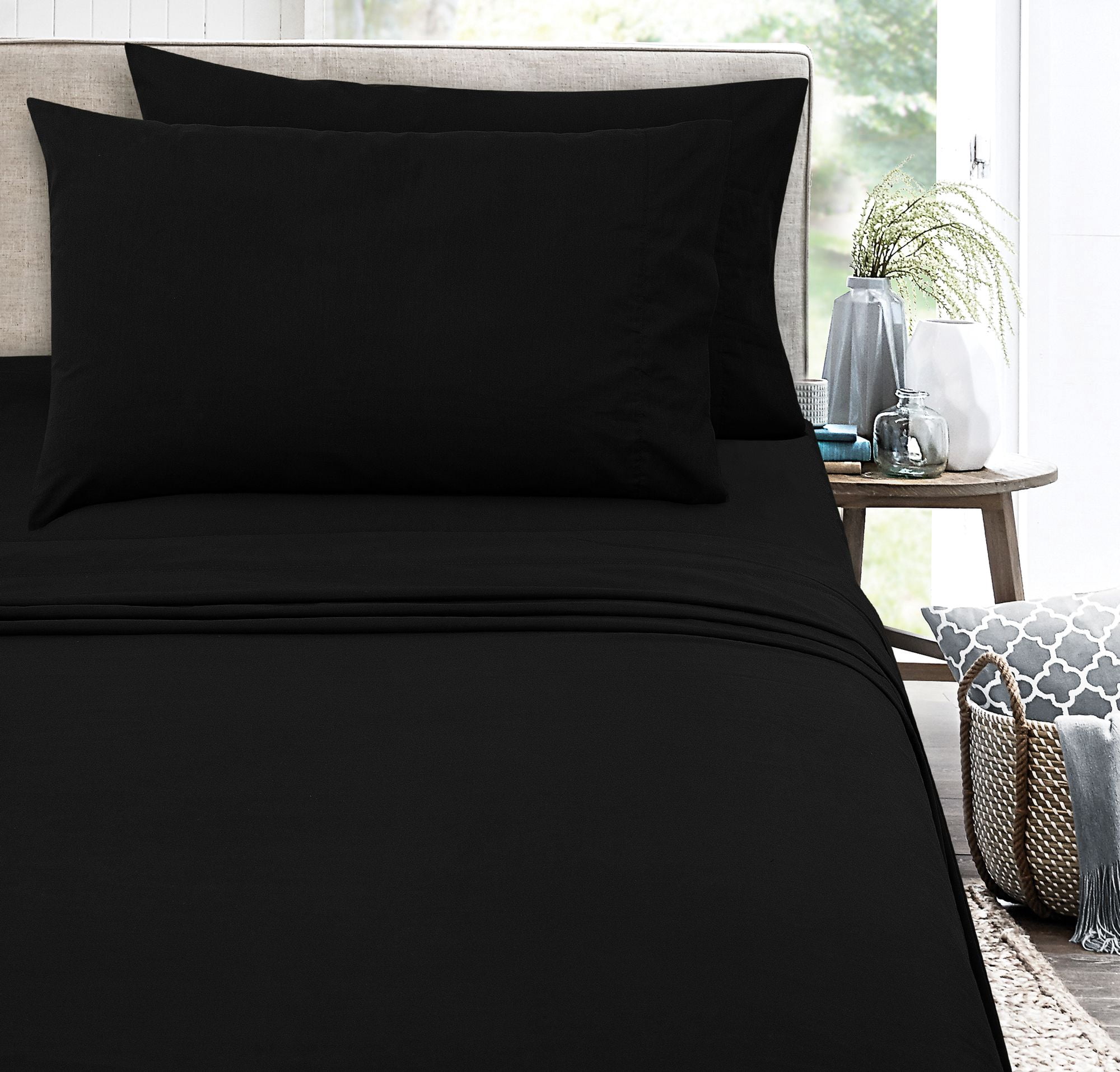 Mainstays Easy Care 300 Thread Count Bed Sheet Set, King, Rich Black