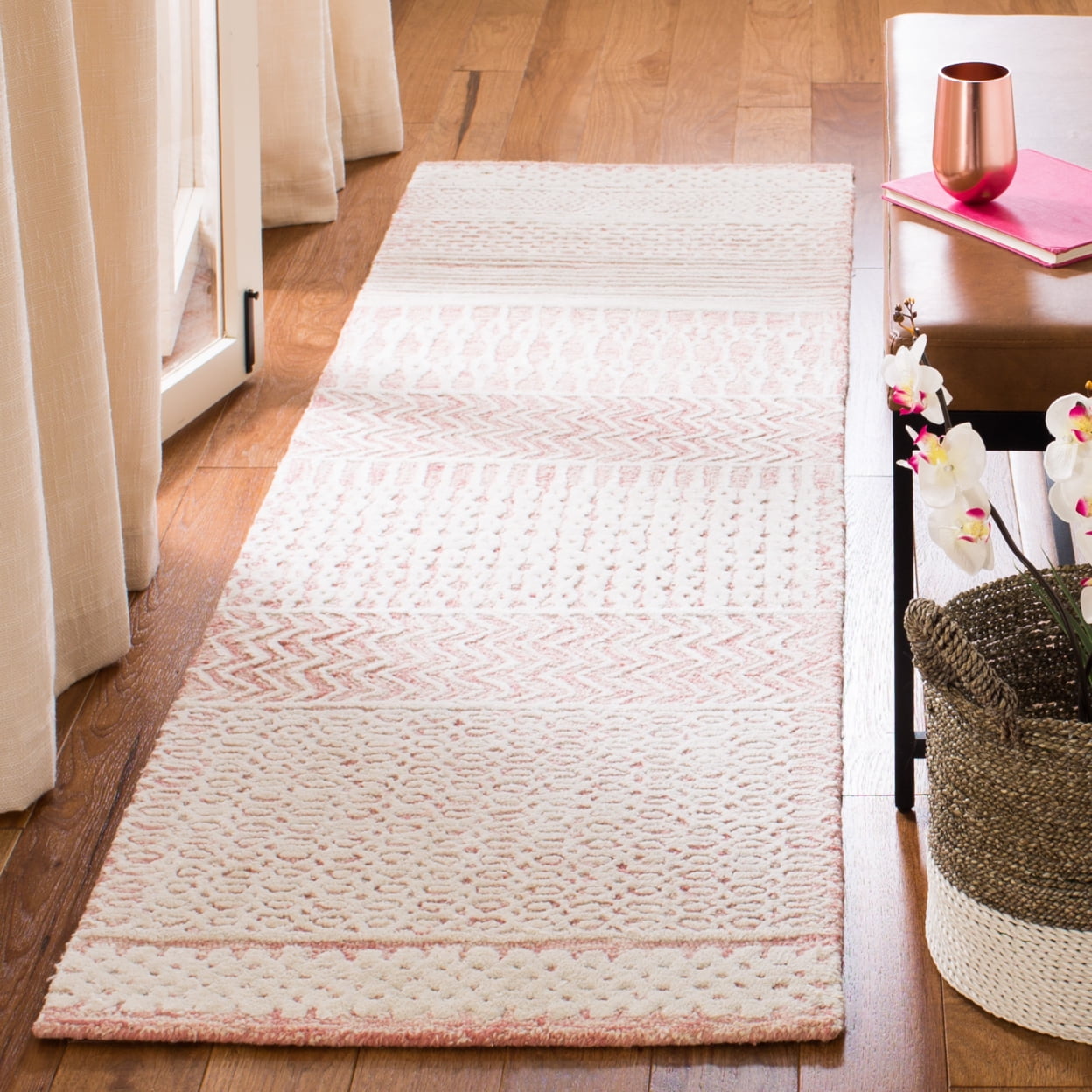 SAFAVIEH Glamour Andreas Geometric Area Rug, Light Pink/Ivory, 8' x 10'