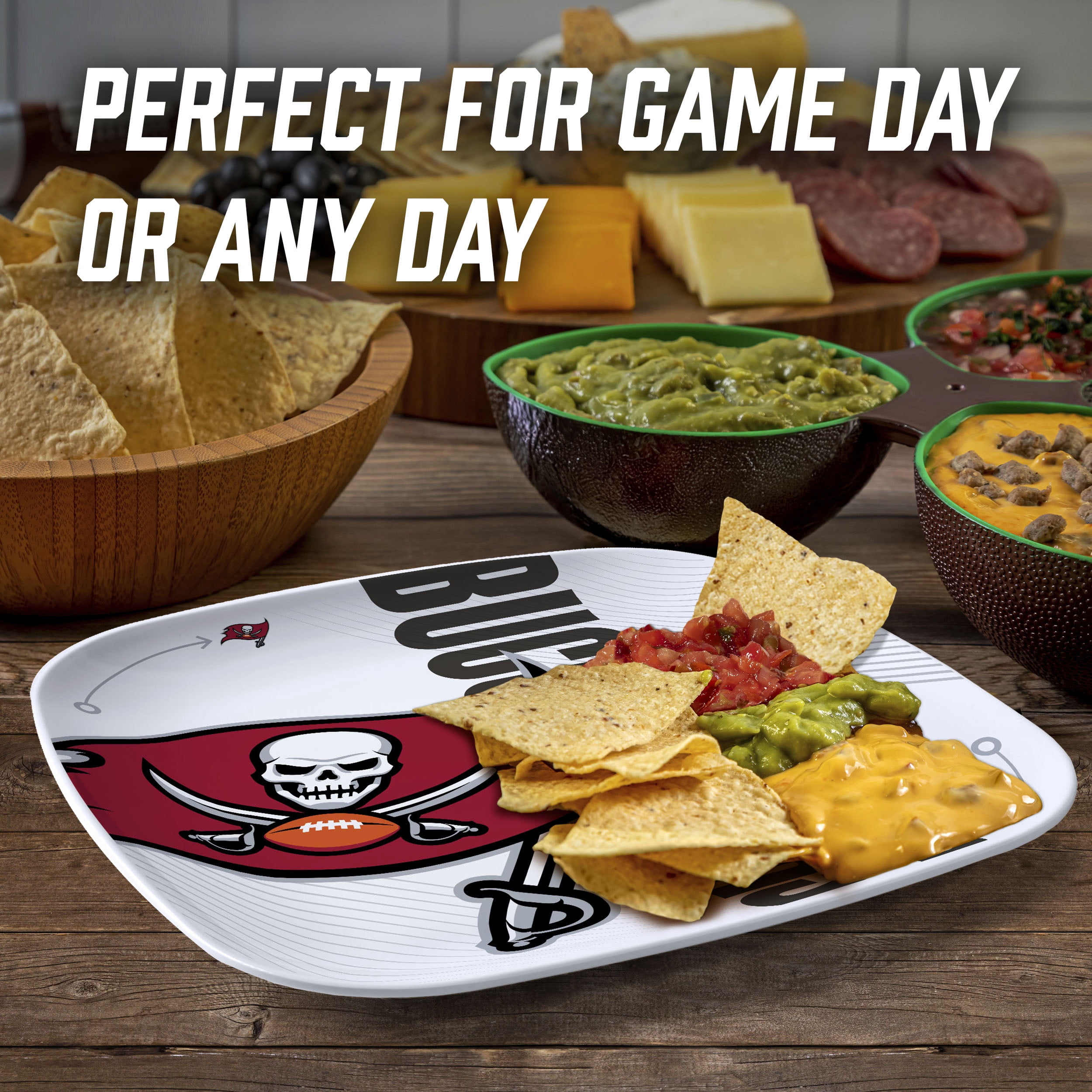 YouTheFan NFL Tampa Bay Buccaneers Large Party Plate