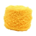 thumbnail image 4 of Hilo de terciopelo coral, hilo voluminoso para tejer a crochet y tejer, para gorros y bufandas de muñecas. Amarillo, 4 of 9