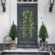 thumbnail image 1 of Atmósfera Navideña Arreglo de Enredaderas Simuladas Eucalipto Hojas de Eucalipto Vines Verde, Arreglo de Enredaderas Simuladas Eucalipto, Estilo de Decoración para Hogar, Simuladas Hojas y, 1 of 9