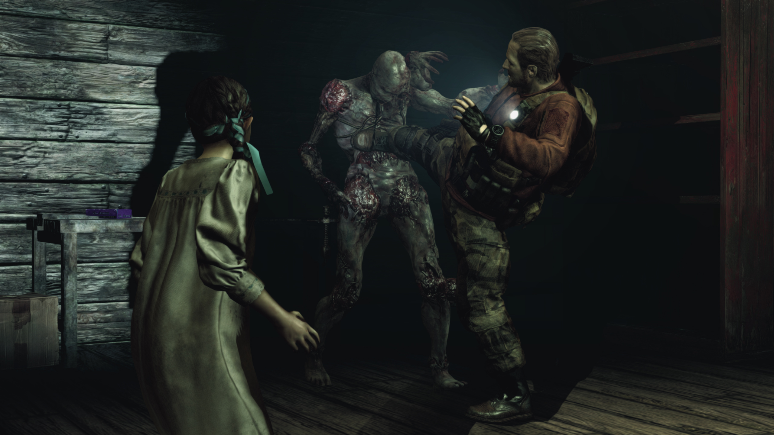 Resident Evil: Revelations 2, Capcom, Xbox One - image 4 of 11