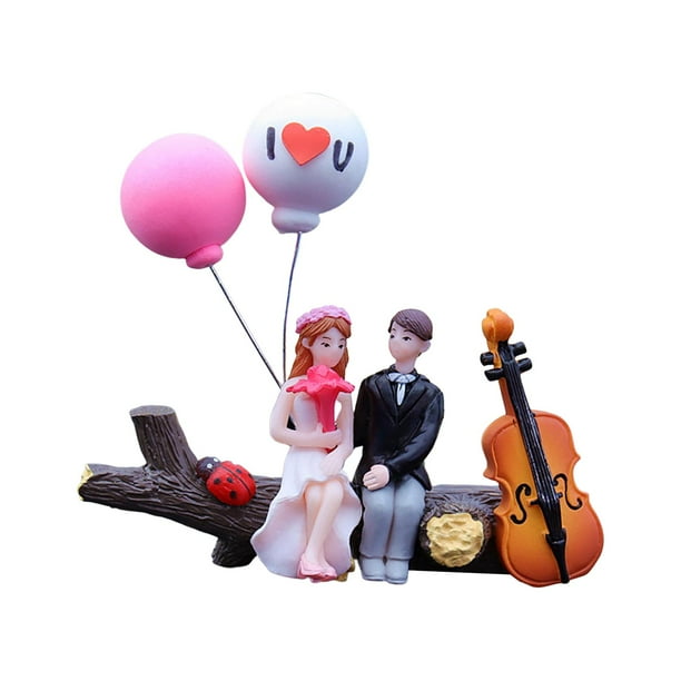 Figura decorativa de coche, estatua, linda caricatura, parejas besándose, figuras de acción. recién casados bifurcados