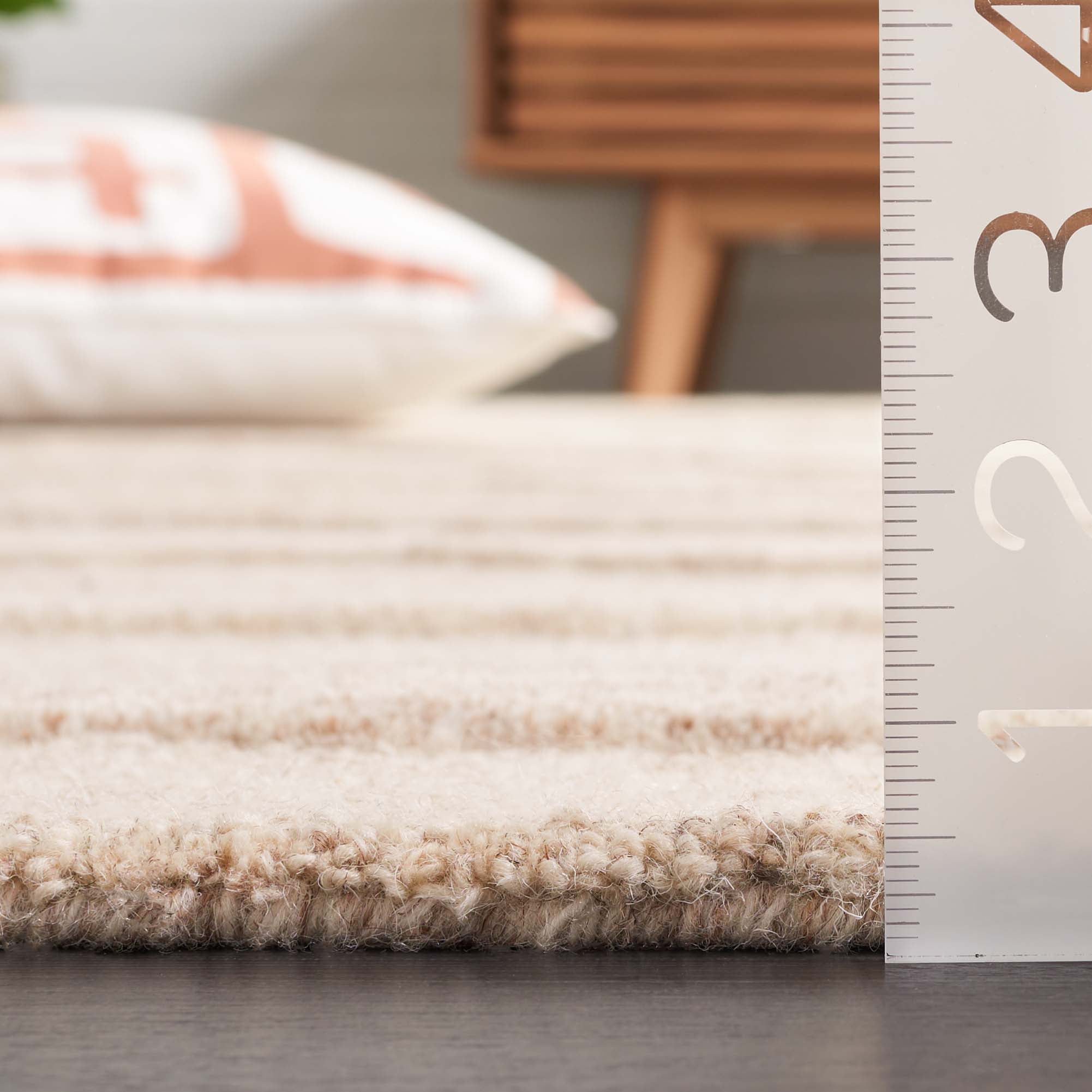 SAFAVIEH Abstract Bertina Abstract Runner Rug, Beige, 2'3" x 8'