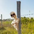 thumbnail image 4 of Decoraciones De Halloween Al Aire Libre Esqueleto Abrazando Árbol SCZ, 4 of 5