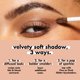 thumbnail image 3 of Sombra de Ojos e.l.f. Velvet Líquido Beige & Boujee Vegana, 3 of 9
