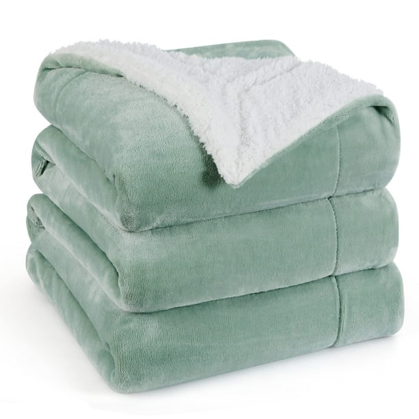 Manta Bedsure Sherpa de forro polar tamaño king, 270 x 230 cm, color verde salvia