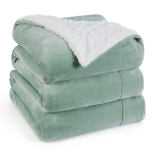 Manta Bedsure Sherpa de forro polar tamaño king, 270 x 230 cm, color verde salvia