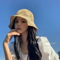 thumbnail image 3 of CoCopeanut Topi Bucket Rajutan Benang Jerami Tangan Topi Matahari Lembut Musim Semi Musim Panas Topi Pantai Wanita Topi Nelayan Bob Kotak-kotak Panama Wanita, 3 of 6