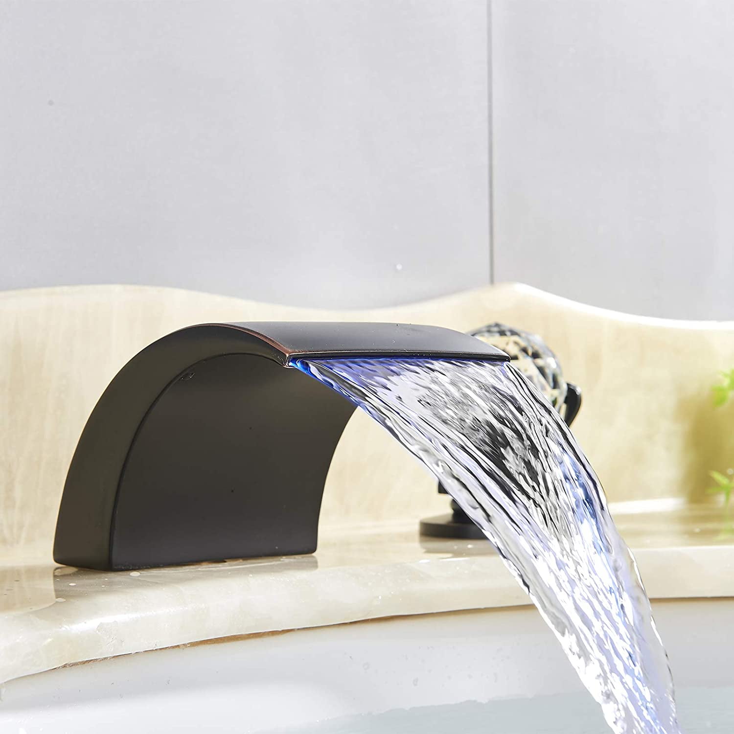 Zovajonia 63D-HSJXM Widespread Oil Rubbed Bronze Vanity Mixer Faucet