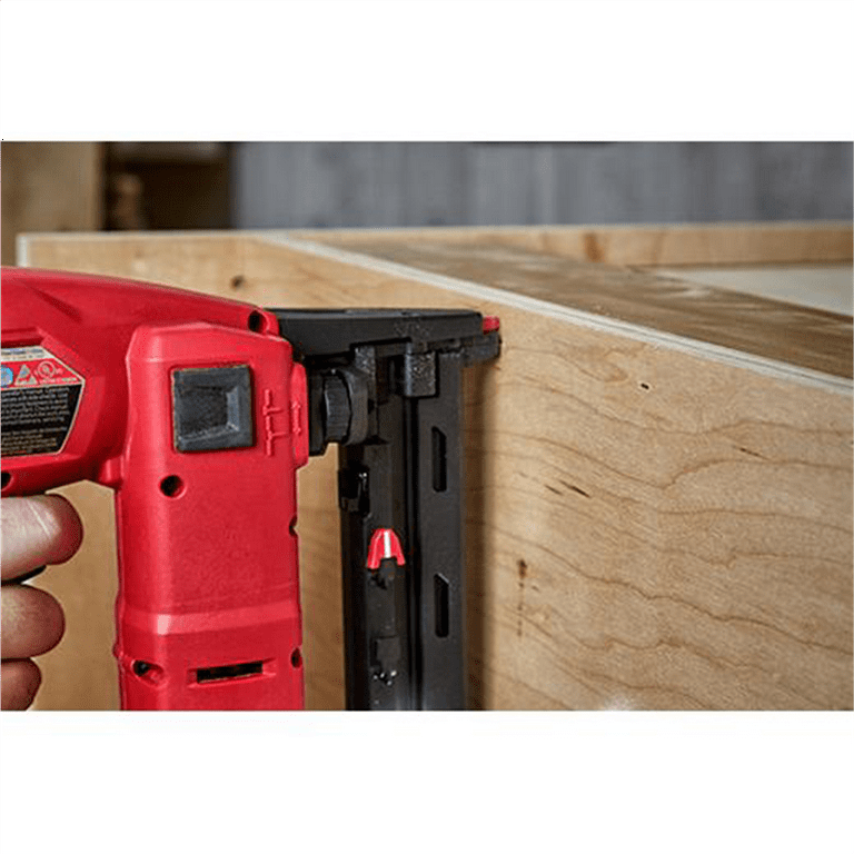 Milwaukee M18 FUEL 18 GAUGE 1/4