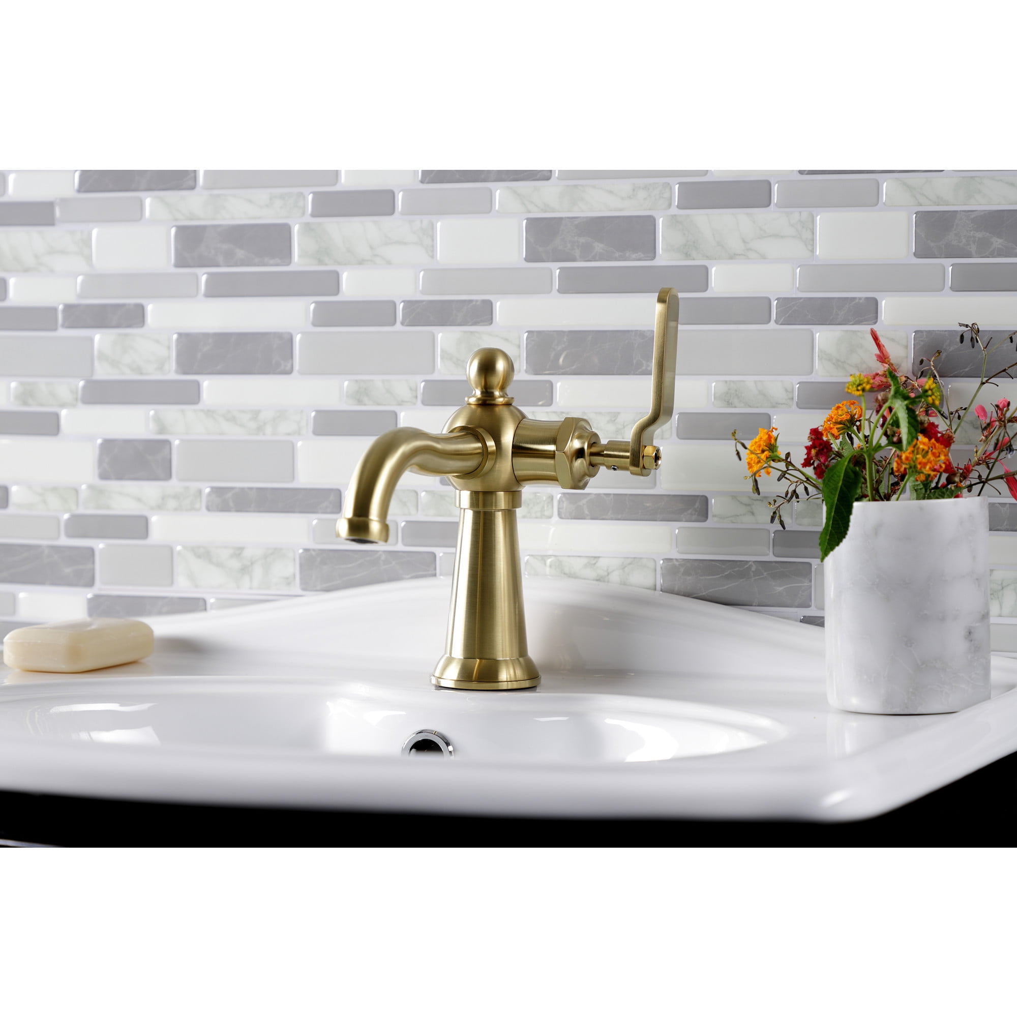 Kingston Brass KS3547KL Knight One-Handle Single-Hole Bathroom Faucet with Push Pop-Up Drain, Brushed Brass