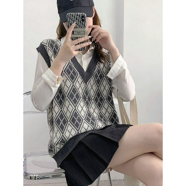 Diamond pattern sweater vest hot sale