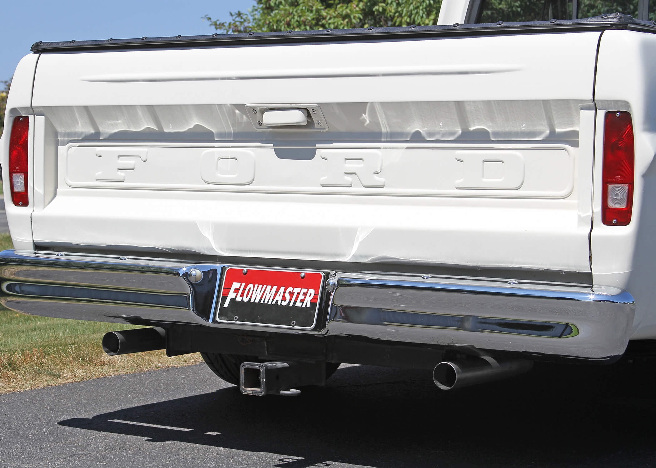 Flowmaster 817938 American Thunder Crossmember-Back Exhaust System 2.5" 409 Stainless Dual Exit