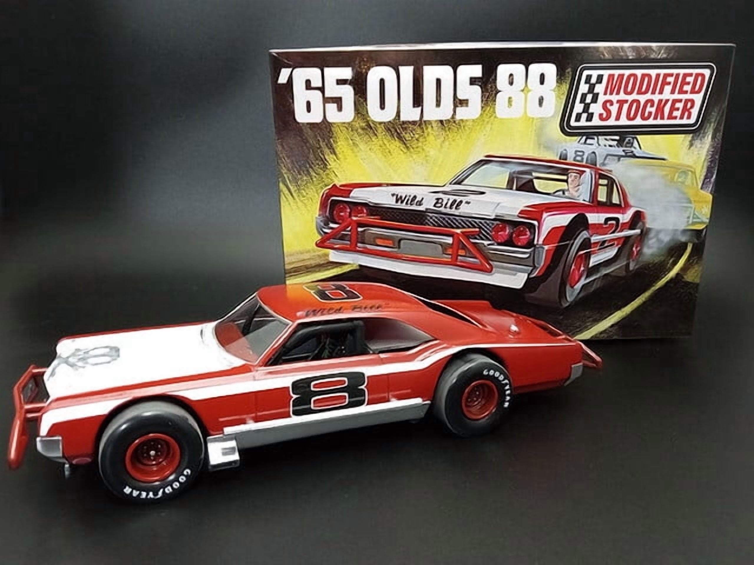 Skill 2 Model Kit 1965 Oldsmobile 88 "Modified Stocker" 1/25 Scale Model by AMT