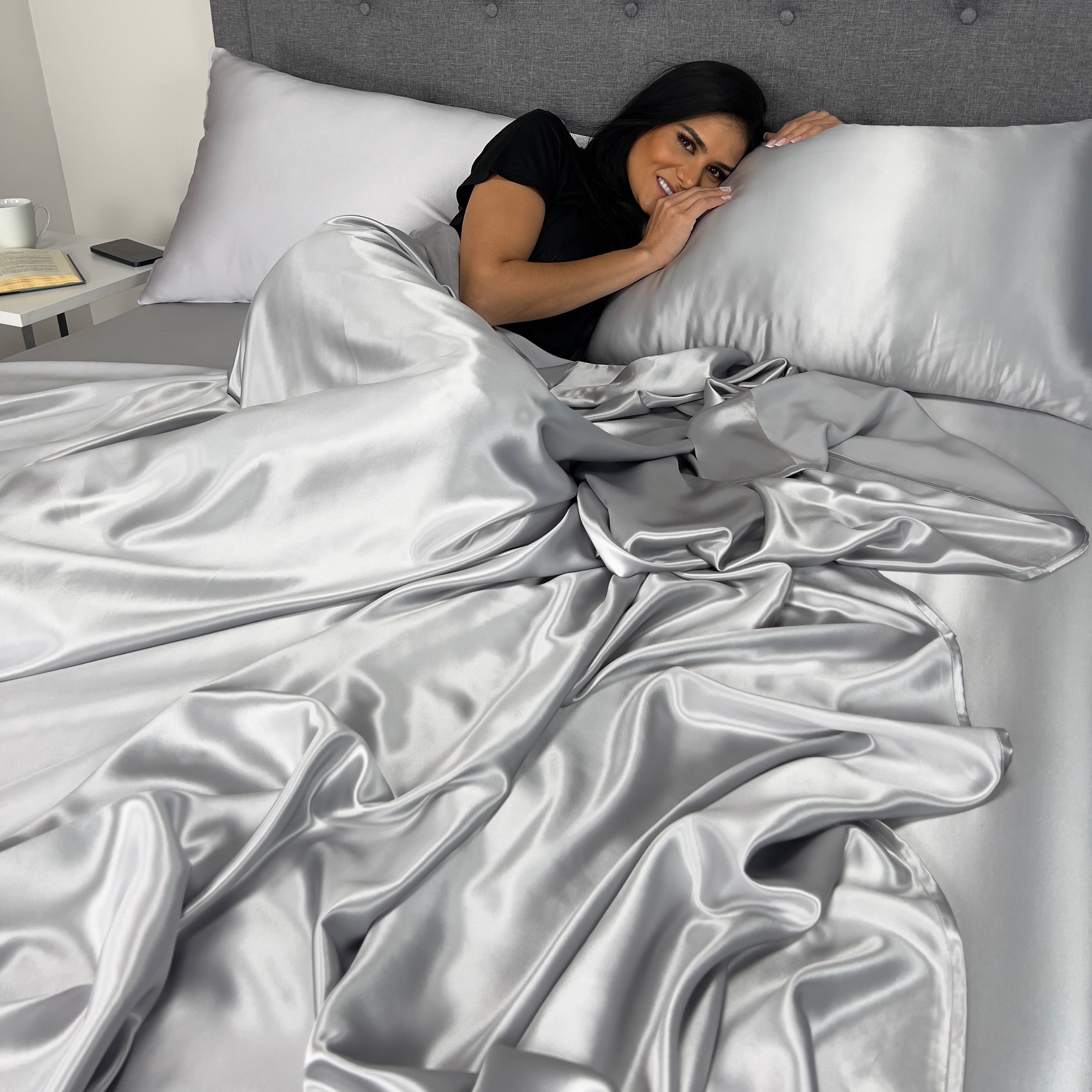 Mulberry Park 100% Silk Pillowcase - 22 Momme, Grade 6A Mulberry Silk - Hidden Zipper Closure - Silver/Queen (20" x 30")