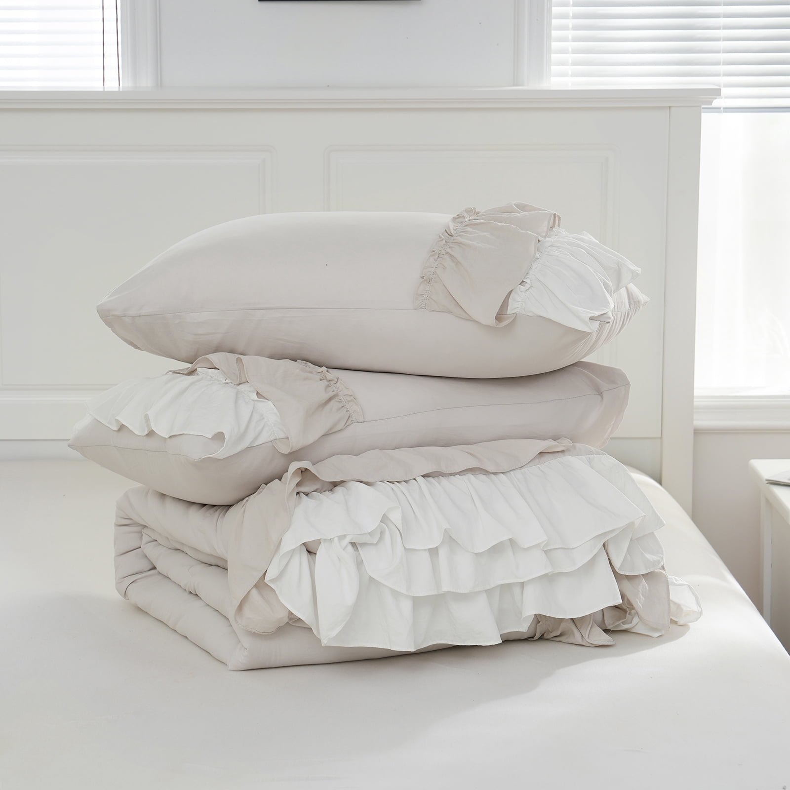 Move Over Beige Grey Ruffle Comforter Set Queen Boho Bedding Sets 2 Layers Beige White Long Ruffled Pattern Microfiber Filling Farmhouse Duvet