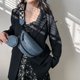 thumbnail image 5 of Bolsos de pecho para mujer, bolso cruzado de PU de todo fósforo, bolso de moda con cremallera y minibolsos, 5 of 9