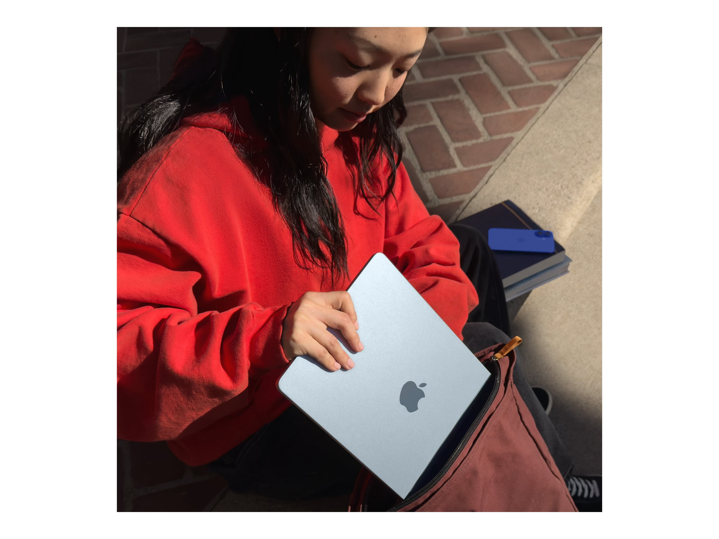 APPLE 13-INCH MACBOOK AIR: APPLE M4 CHIP WITH 10-CORE CPU AND 8
