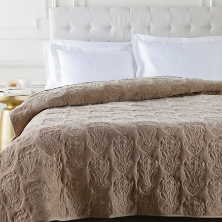 Vienna Quilt by Surya