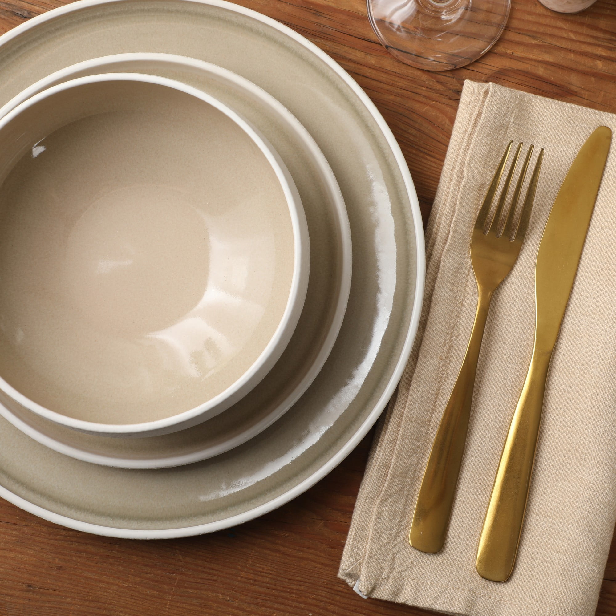 Gibson Elite Pacifico Beach 12-Piece Taupe/White Stoneware Dinnerware Set