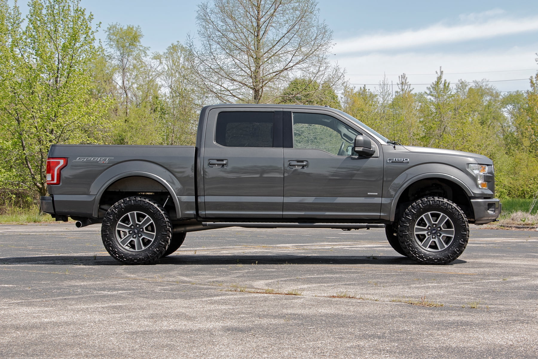 Rough Country 4" Suspension Lift Kit for 2015-2020 Ford F-150 2WD - 55130