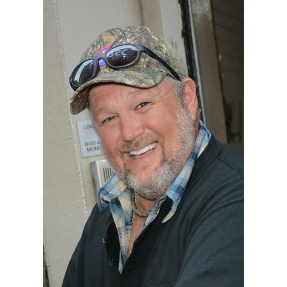 Larry The Cable Guy At Huffpost Live Out And About For Celebrity Candids - Tue New York Ny September 8 2015. Photo