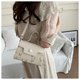 thumbnail image 5 of Xiao Hua Bolso de hombro tejido para mujer, bolso de mano y neceser, elegante bolso de playa de verano, 20,3 x 9,5 x 14 cm (blanco G), 5 of 5