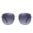 thumbnail image 4 of Gafas de sol de montura grande para mujer, gafas de sol polarizadas cuadradas, gafas de sol de montura grande personalizadas para mujer, gafas de sol polarizadas HD, 4 of 4