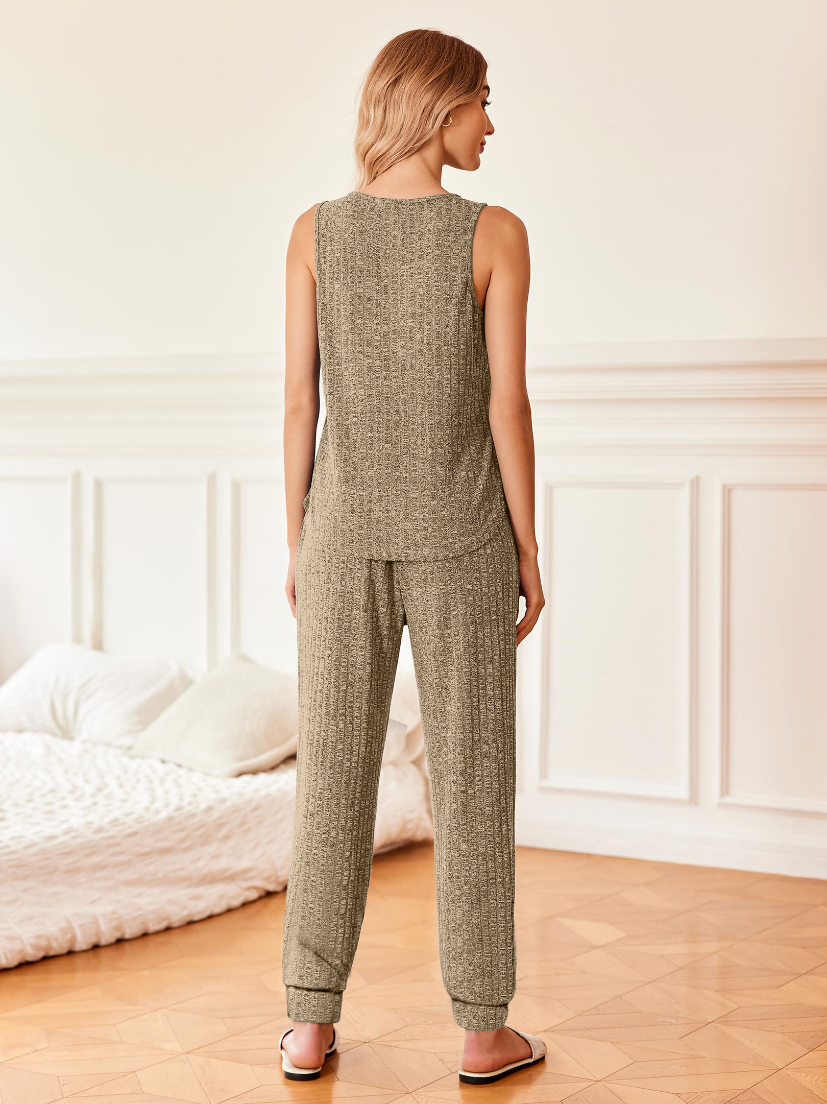 Fantaslook Women's Tank Top and Long Pants Lounge Set photo 5