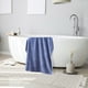 thumbnail image 3 of Toalla de baño de terciopelo con estampado de tiras, grande, absorbente, de secado rápido, para adultos, suave y afelpada, ideal para el hogar, spa y playa. Aestivo | Azul | AESTIVO, 3 of 6