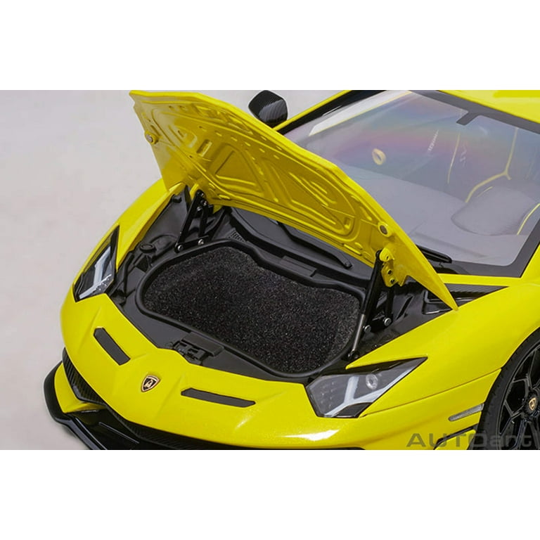 Lamborghini Aventador SVJ Giallo Tenerife / Pearl Yellow 1/18
