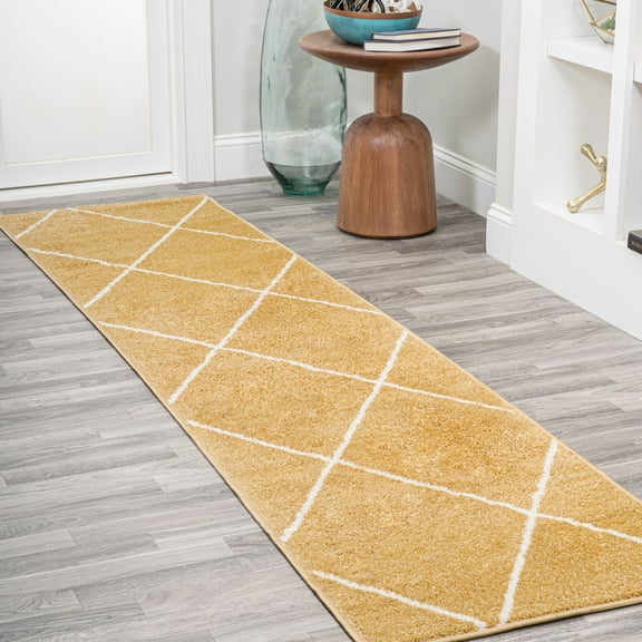 JONATHAN Y SUPERSOFT 2 x 10 Runner Rug, Cole Minimalist Diamond Trellis - Gold/White, SEU102E-210